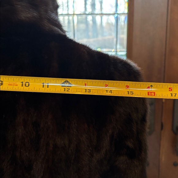 Elegant Dark Brown MINK Fur Coat - Picture 4 of 15